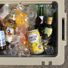 画像をギャラリービューアに読み込む, 【アウトレット】Bランク 58QT アルティコ ハードクーラー (CHARCOAL GRAY) 訳アリ